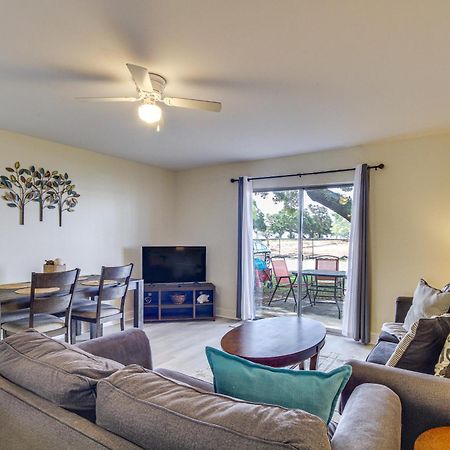 Airy Biloxi Condo With Patio Walk To Beach! Eksteriør billede
